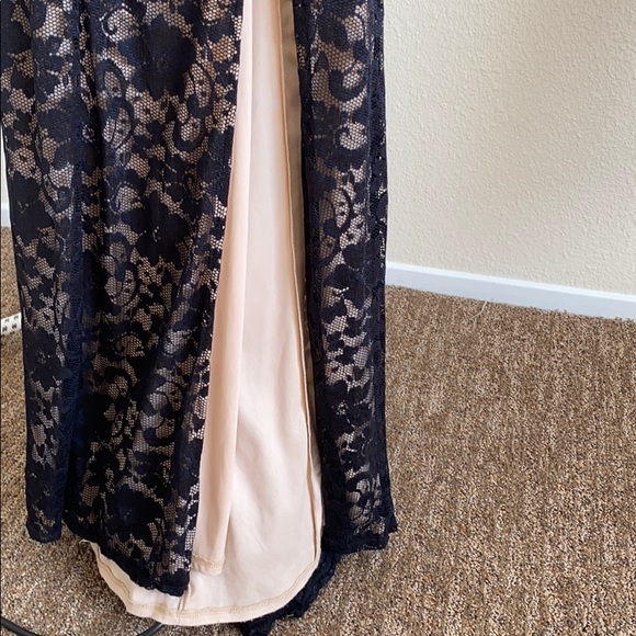 Evening dress - Picture 2 of 5